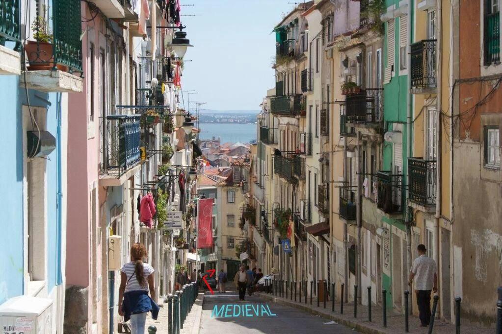 Romantic Medieval Apartment Lisboa Exterior foto